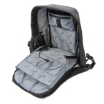 Swiss Peak Anti-Diebstahl 15,6” Laptop-Rucksack”, schwarz